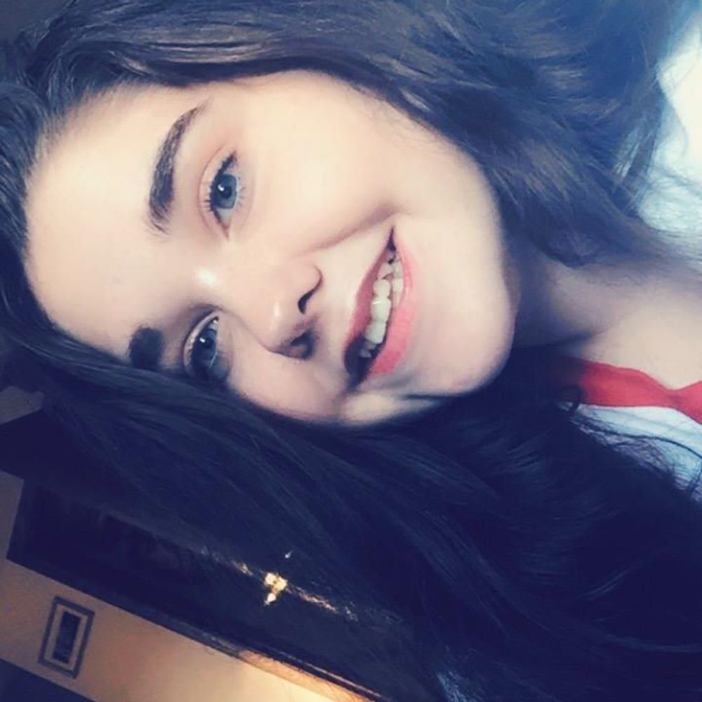 Meet your Posher, Kenzie
